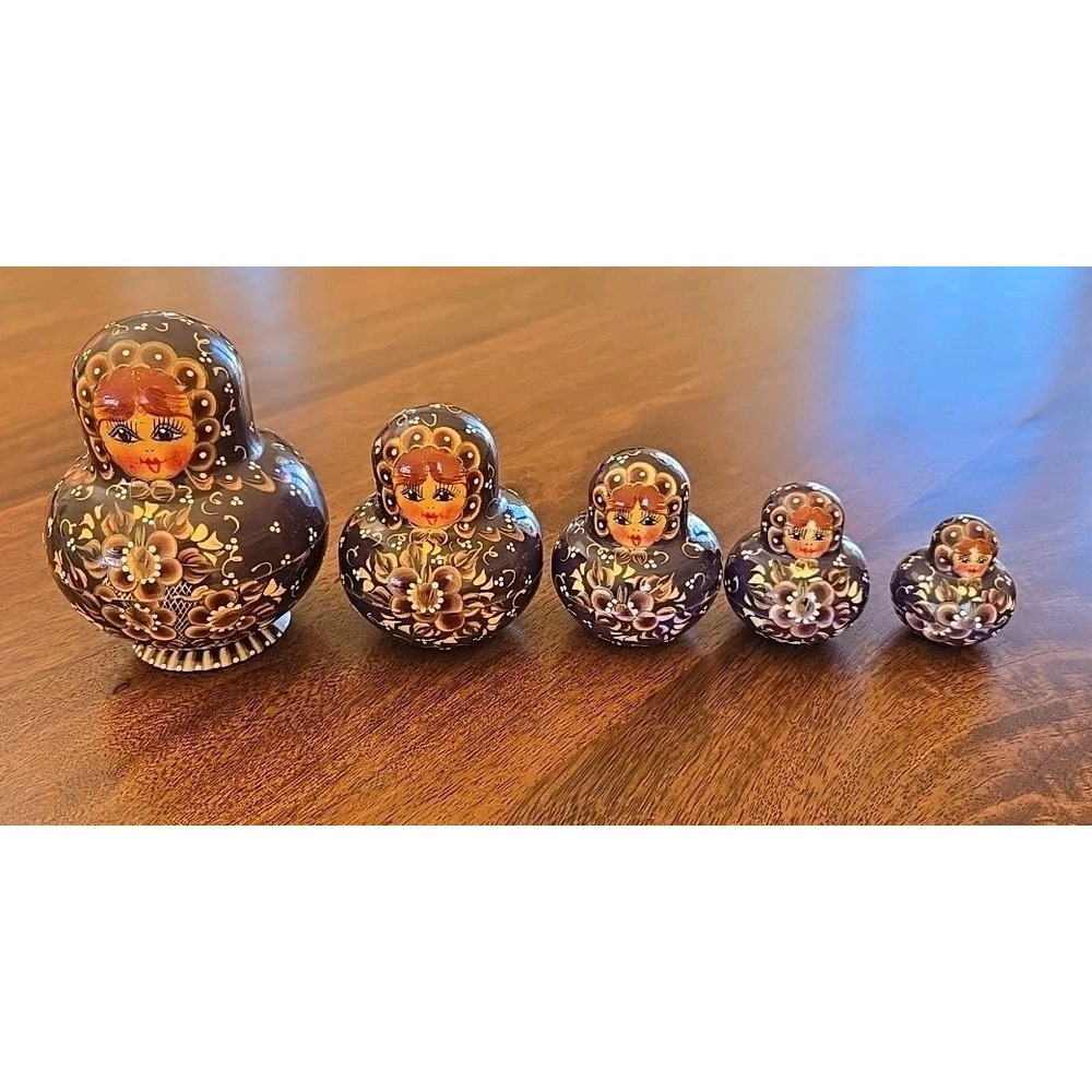 Vintage Ceprueb Nocag Hand Painted Signed Russian Nesting Dolls 5 Pieces